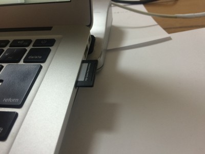 Macbook AirにSDカード